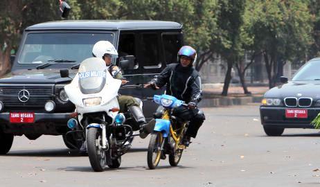 Jokowi Kritik `Voorjider` Kawal Pejabat. "Yang Penting Kerja"